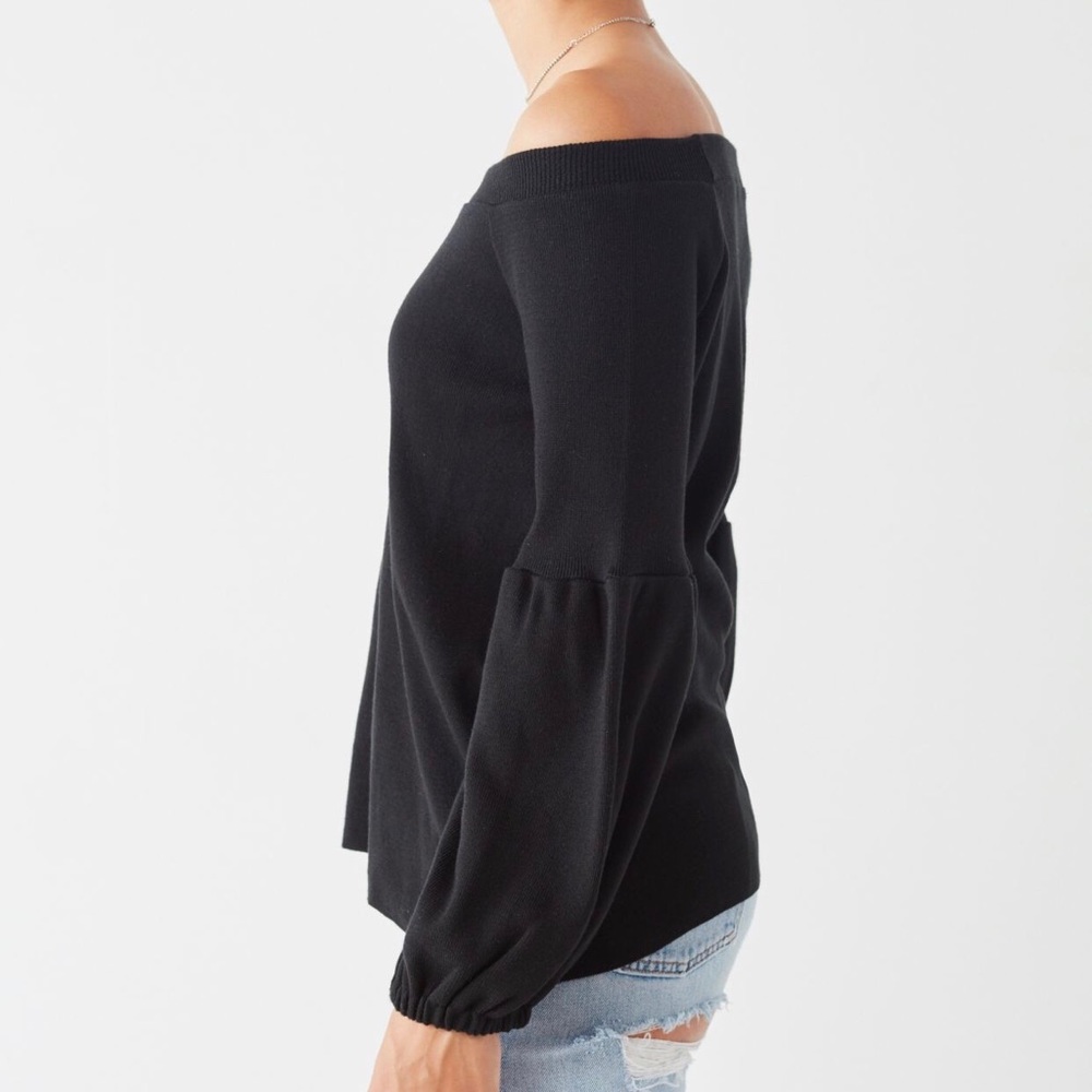 Kimchi Blue Sweater. - Picture 3 of 5